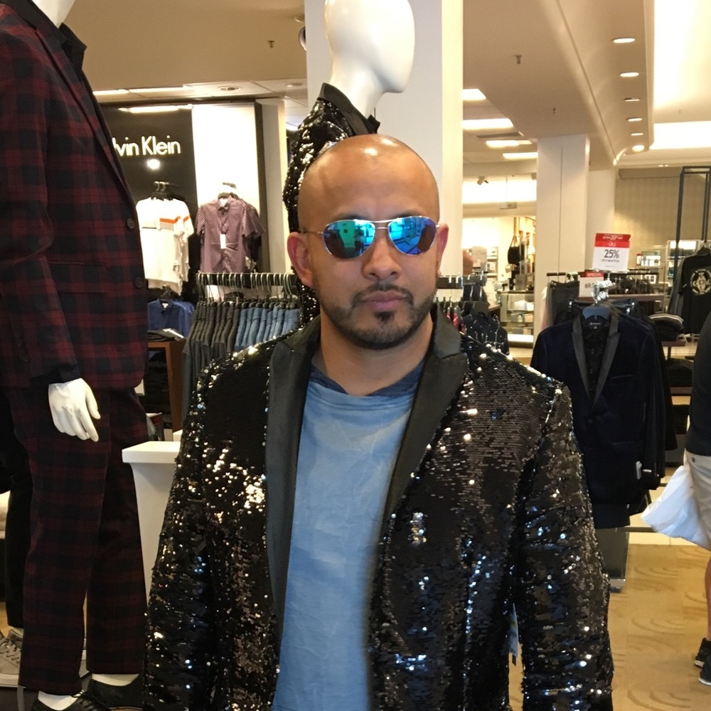 Meet your Posher, Jose